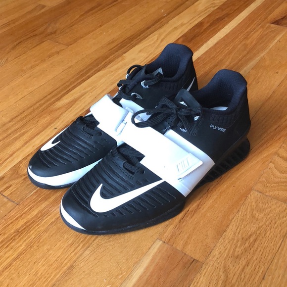Nike Shoes - Nike Romaleos 3